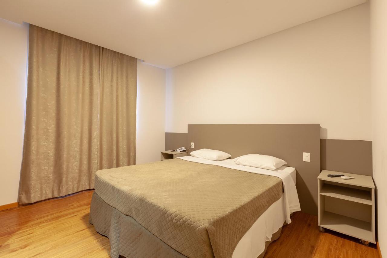 Tri Hotel Sao Joao Batista Bagian luar foto